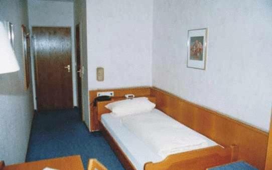 Hotel Ludwigstal 슈리스하임 객실 사진